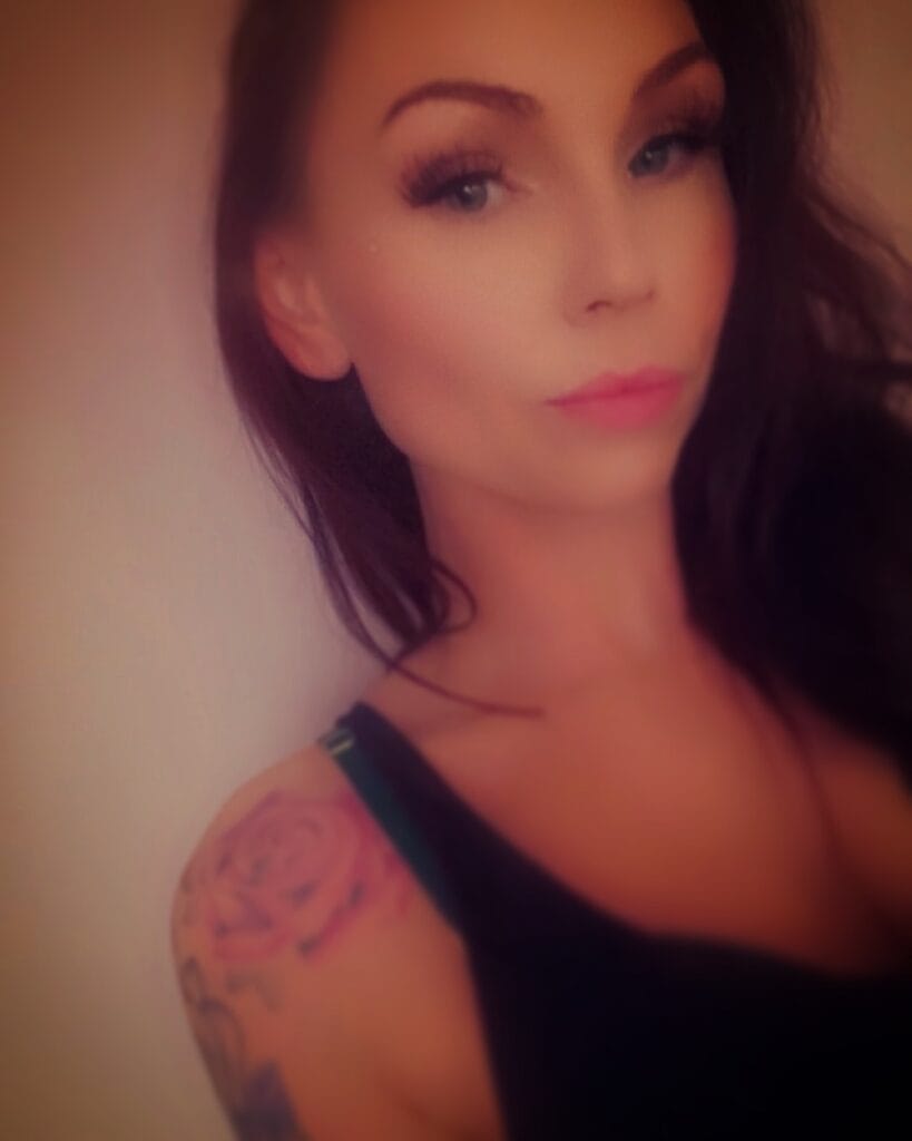 Ashleighellen OnlyFans - @ashleighellen