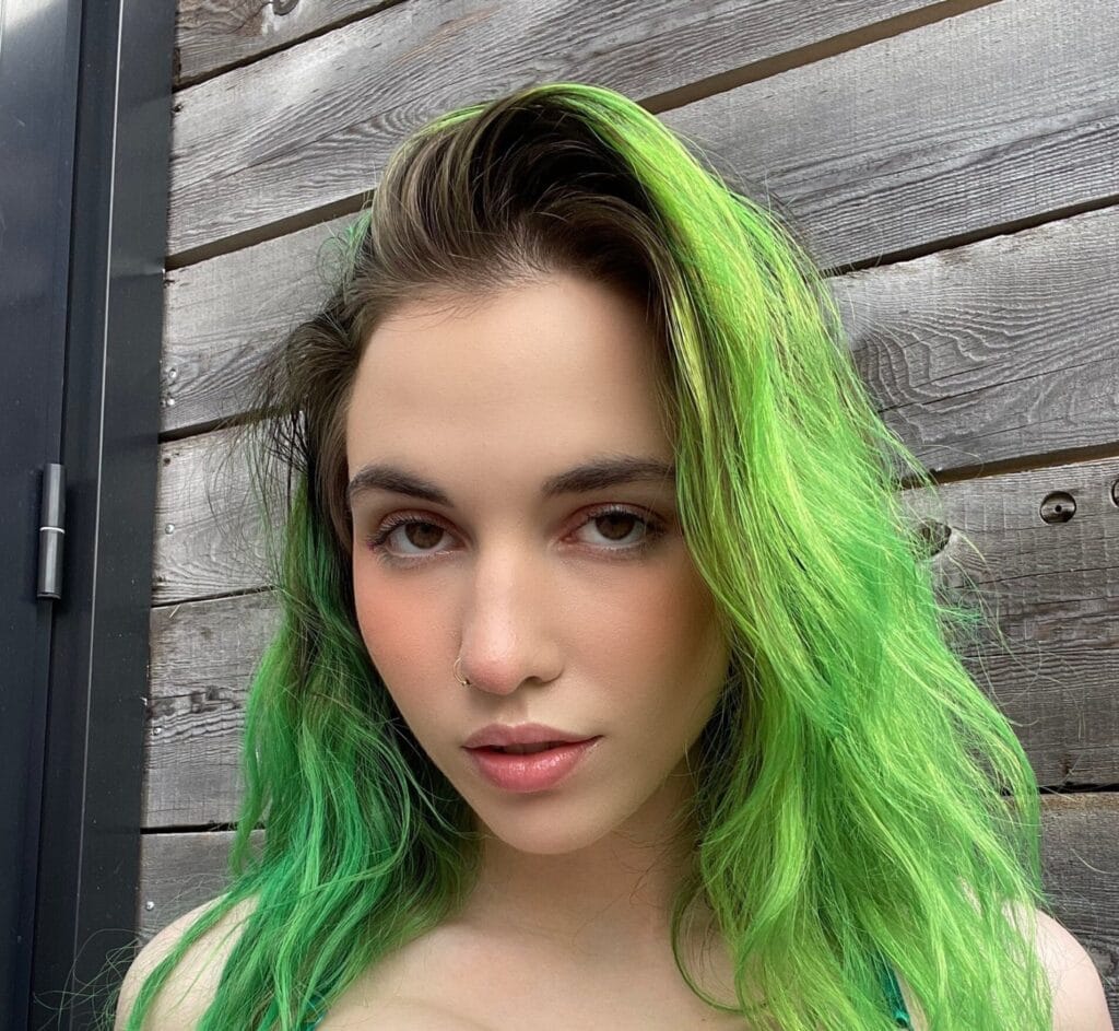 Bailey Eilish OnlyFans - @baileyeilish