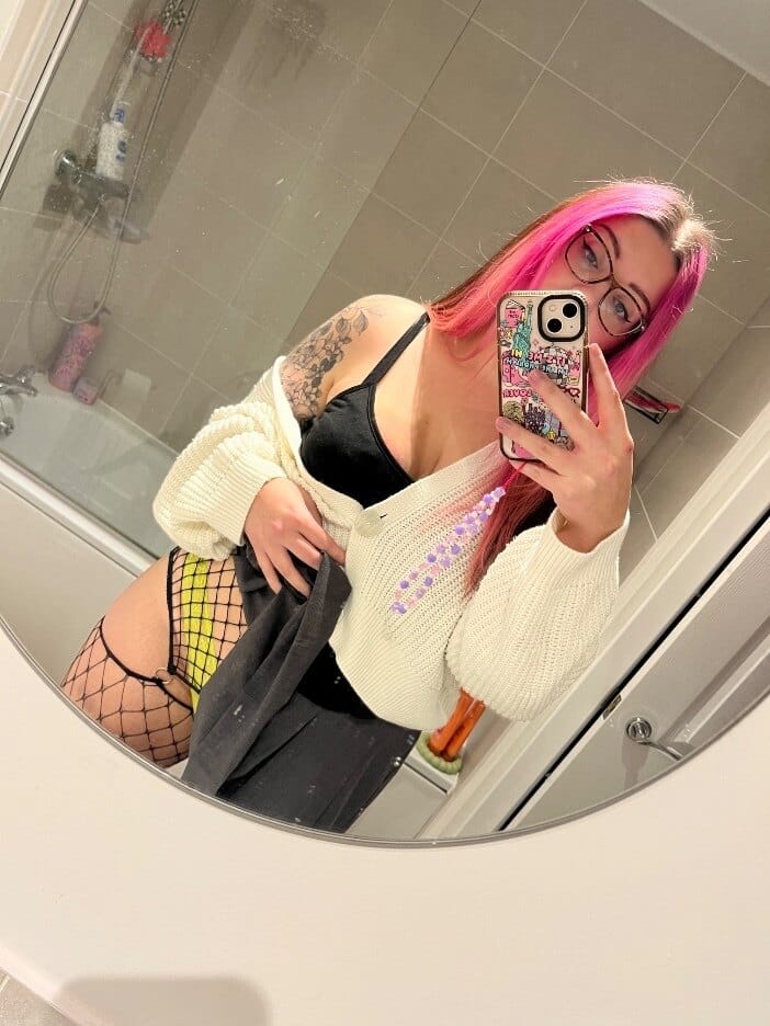 X OnlyFans - @beeboo