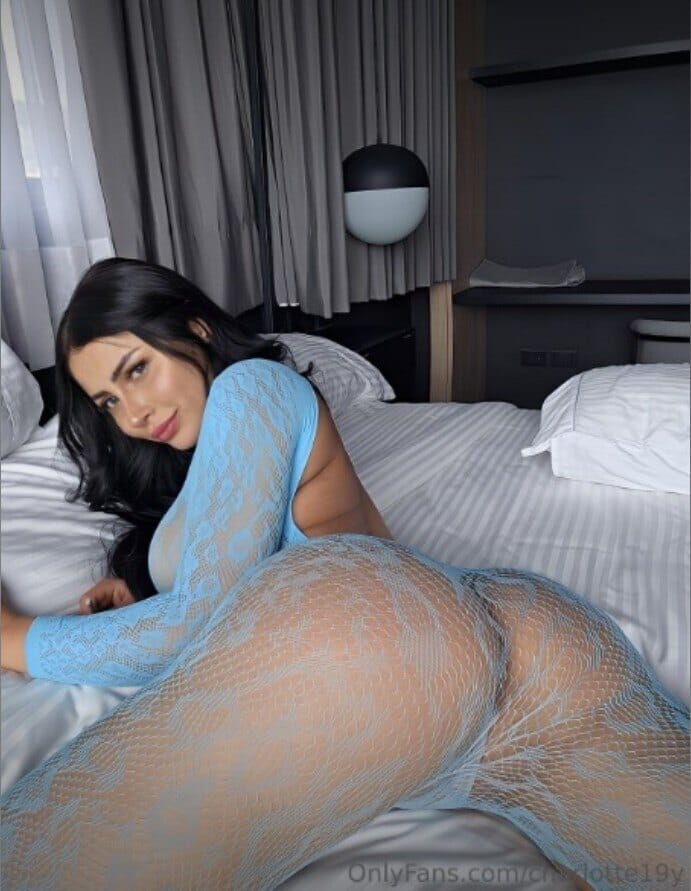 19 Charlotte OnlyFans - @charlotte19y