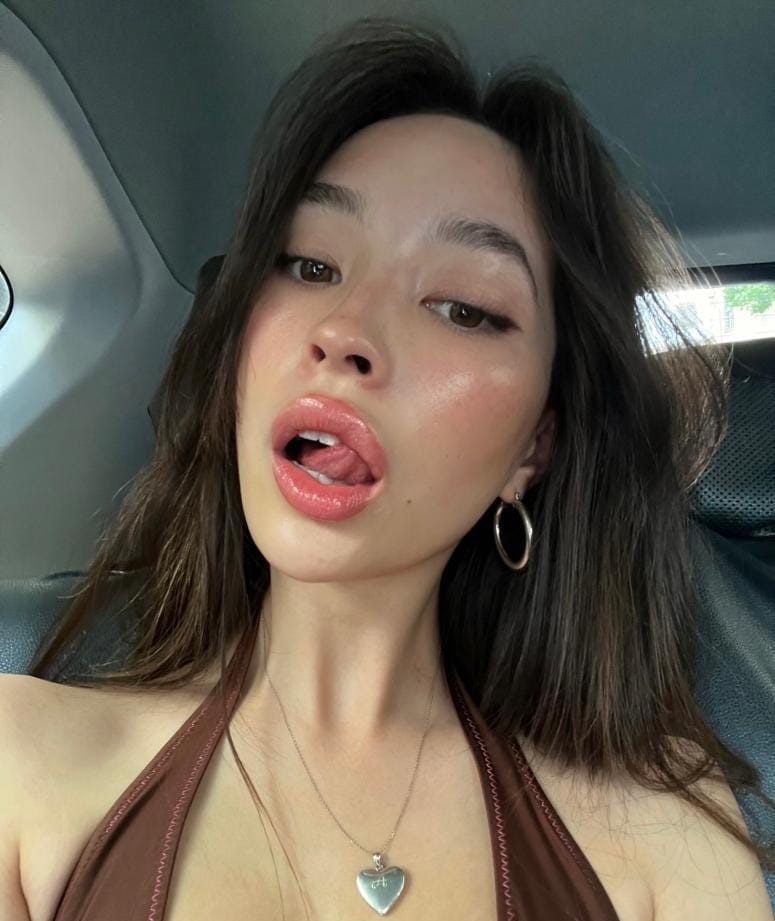 Holly OnlyFans - @hollylim