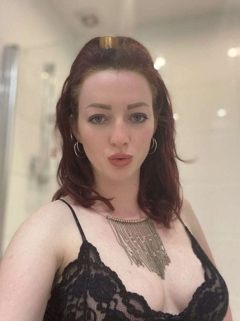 Julianne OnlyFans - @julianne