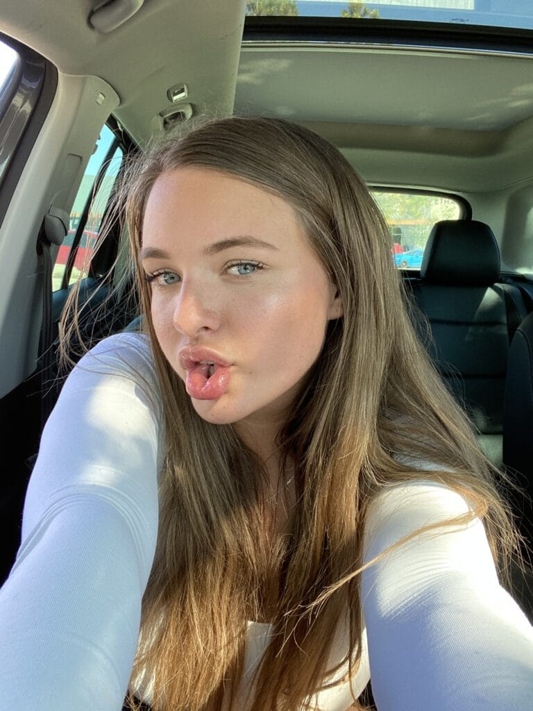 Kendra Rowe FREE OnlyFans - @kendrarowefree