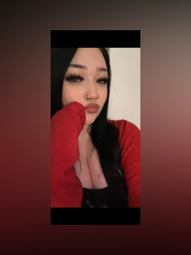 Kitty OnlyFans - @kittyplays
