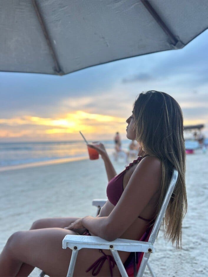 ana larissa OnlyFans - @larissasilva