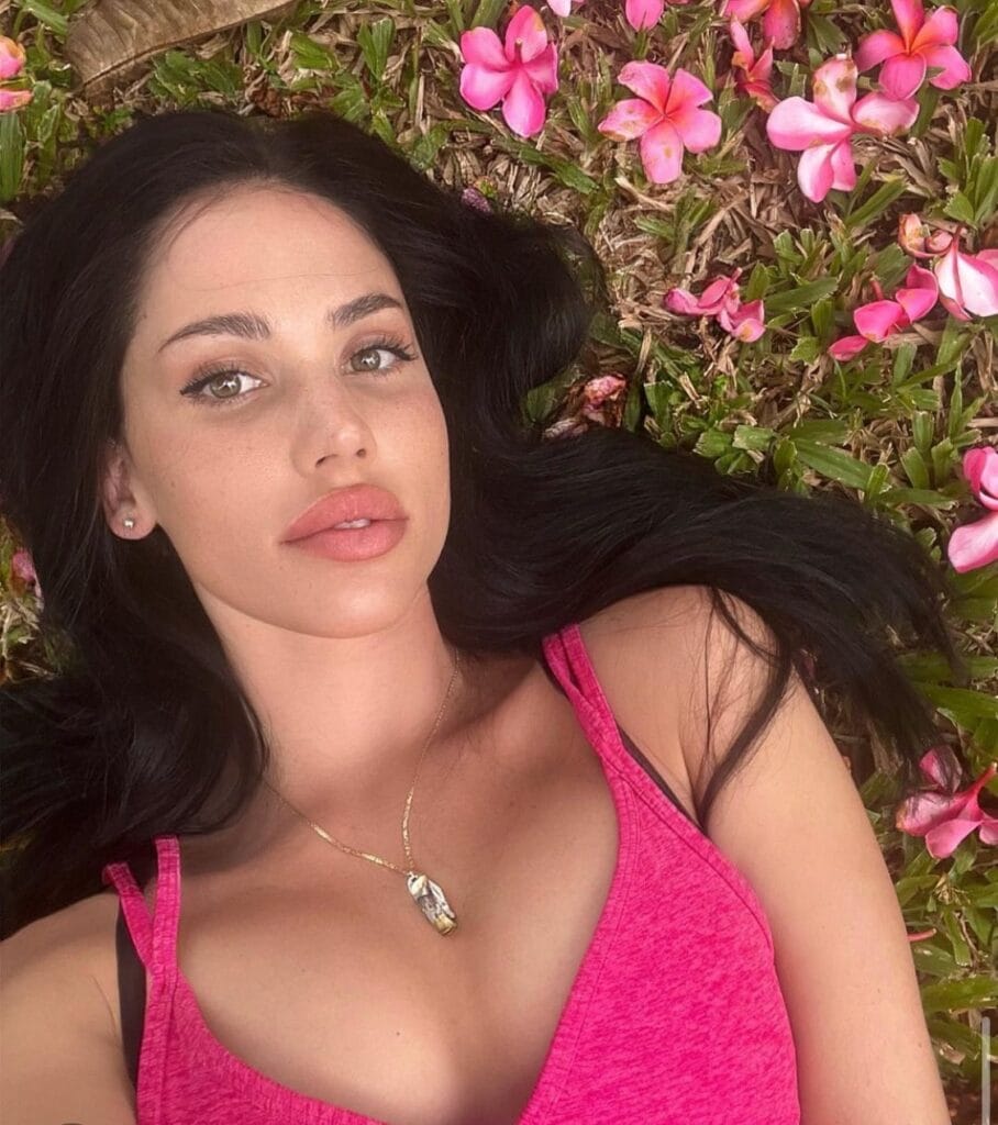 Lindsey OnlyFans - @lindseygroll