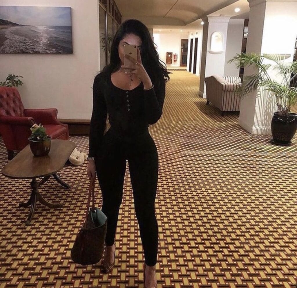 Mel OnlyFans - @melfarahmand