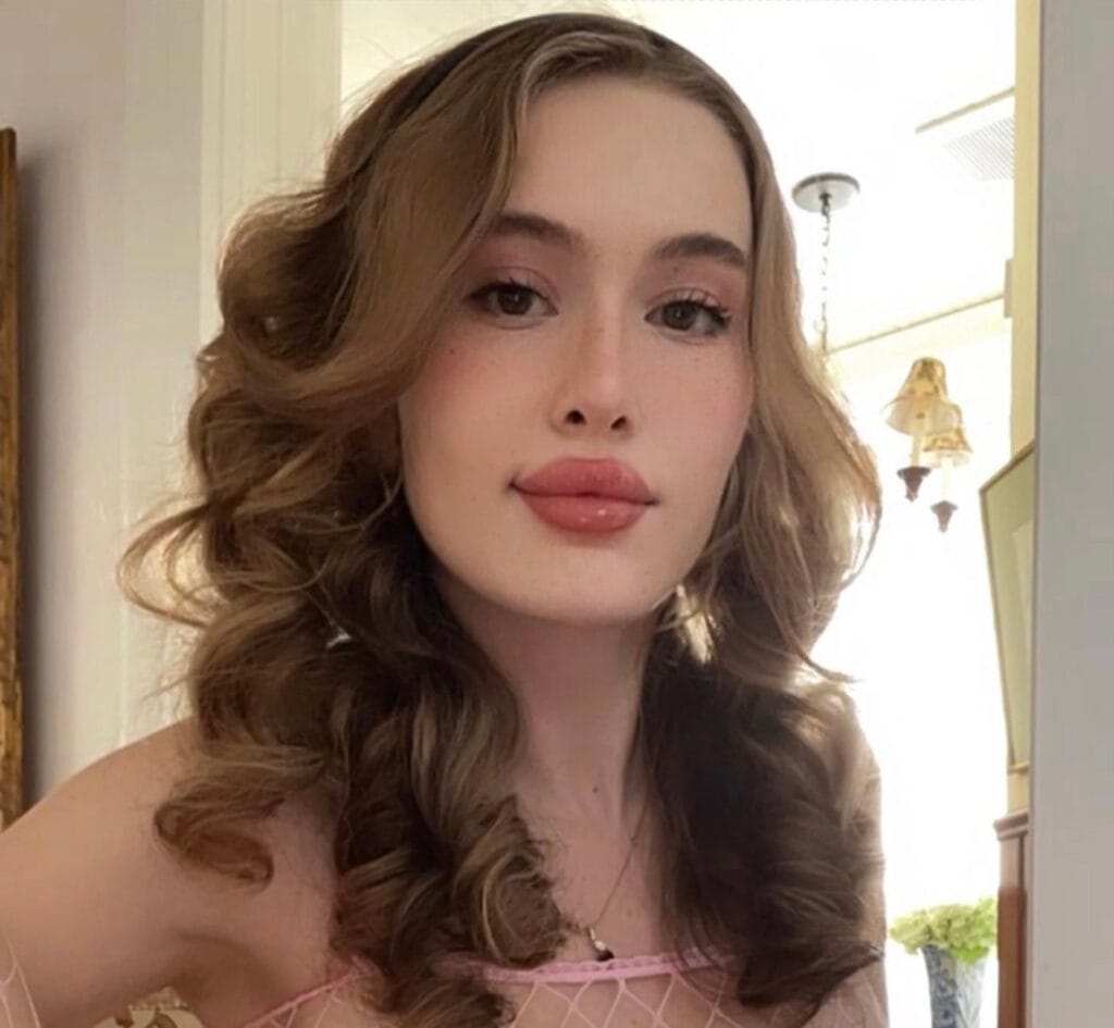 PorcelainGoirl *FREE* OnlyFans - @porcelaingoirlfree